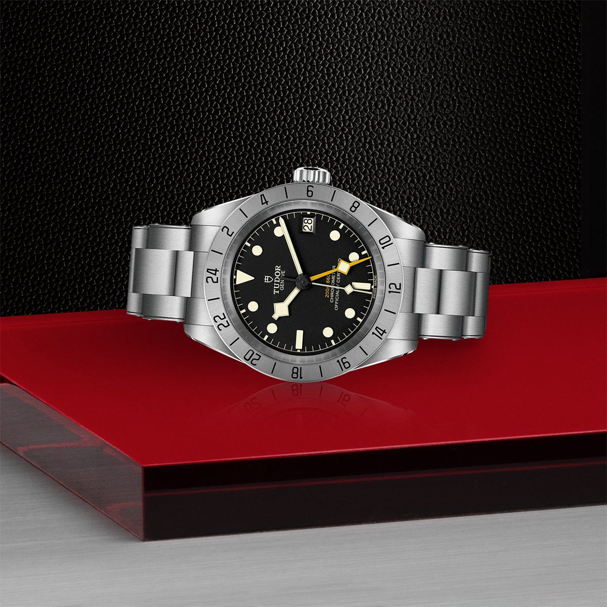 TUDOR Black Bay Pro M79470-0001