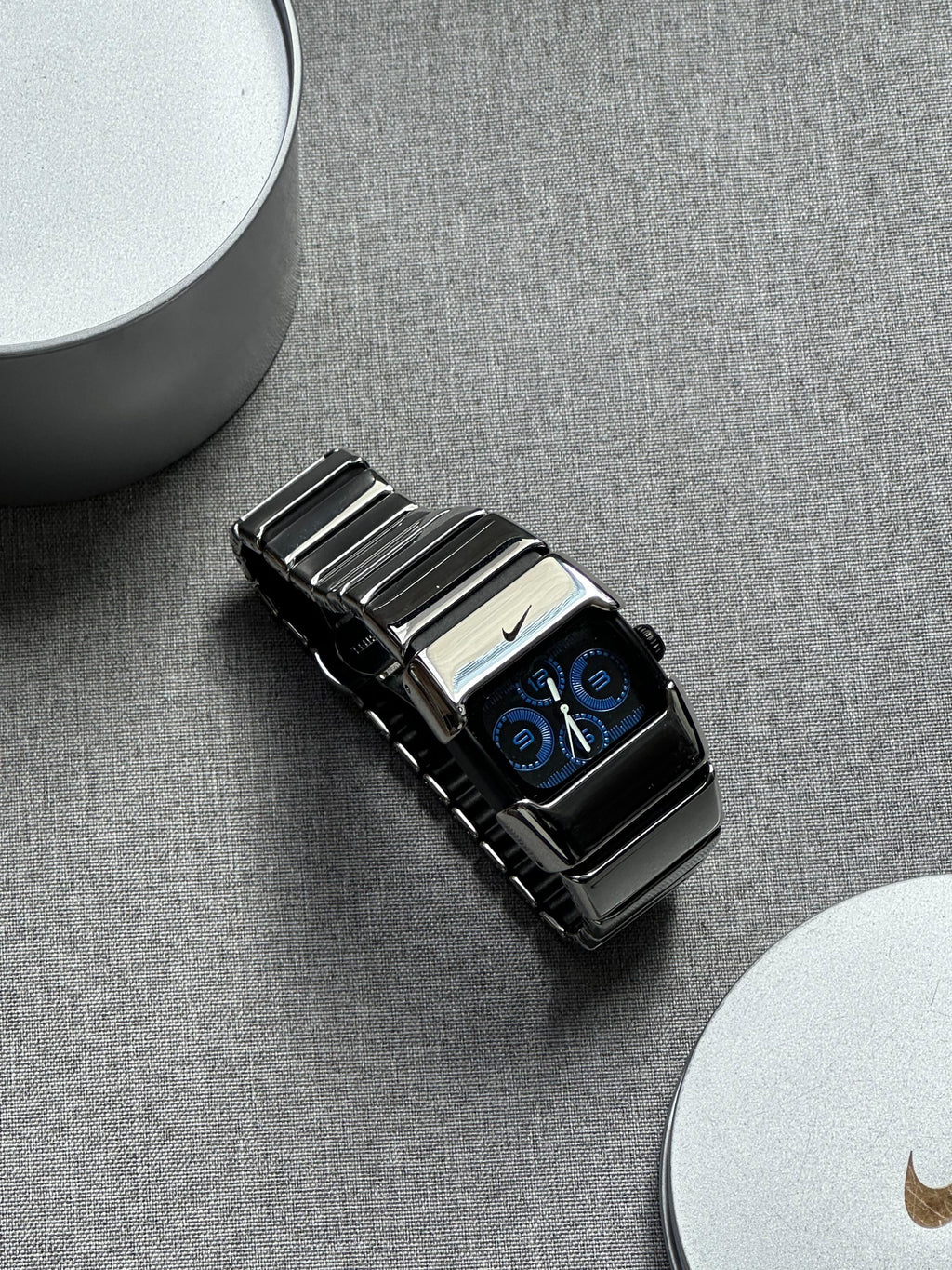 Nike D-Line Shiny Silver Analogue Watch with Blue Dial | Rare Collectible | Unisex Retro Sports Timepiece