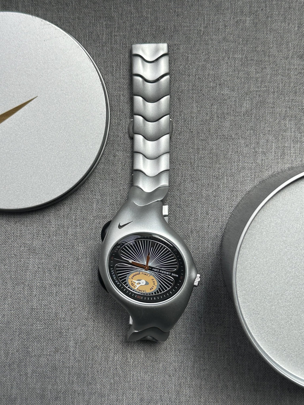 Nike Triax Chronograph Watch Matte Silver with yellow-blue dial – Vintage Grey Stainless Steel Sports Watch, Rare Collectible Timepiece
